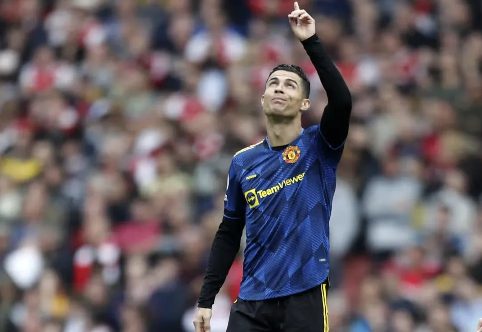 The Anfield Gesture Unfolds