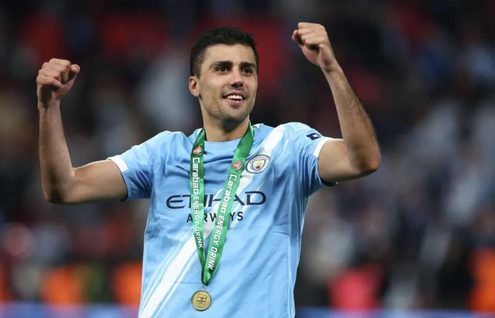 A Perfect Replacement for the Aging Kroos and Modric